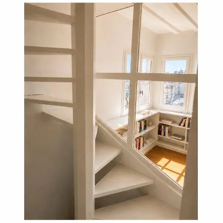 Terrace With 360-degree View & Artists' Apartamento *