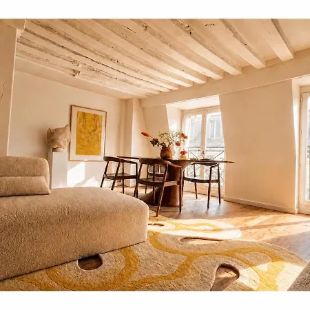 Terrace With 360-degree View & Artists' Apartamento *
